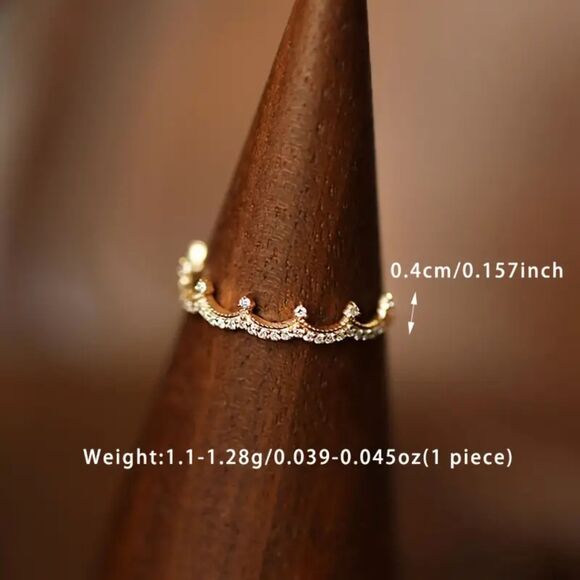 925 Silver Vintage Elegant Crown Ring with Synthetic Zirconia - Picture 5 of 7